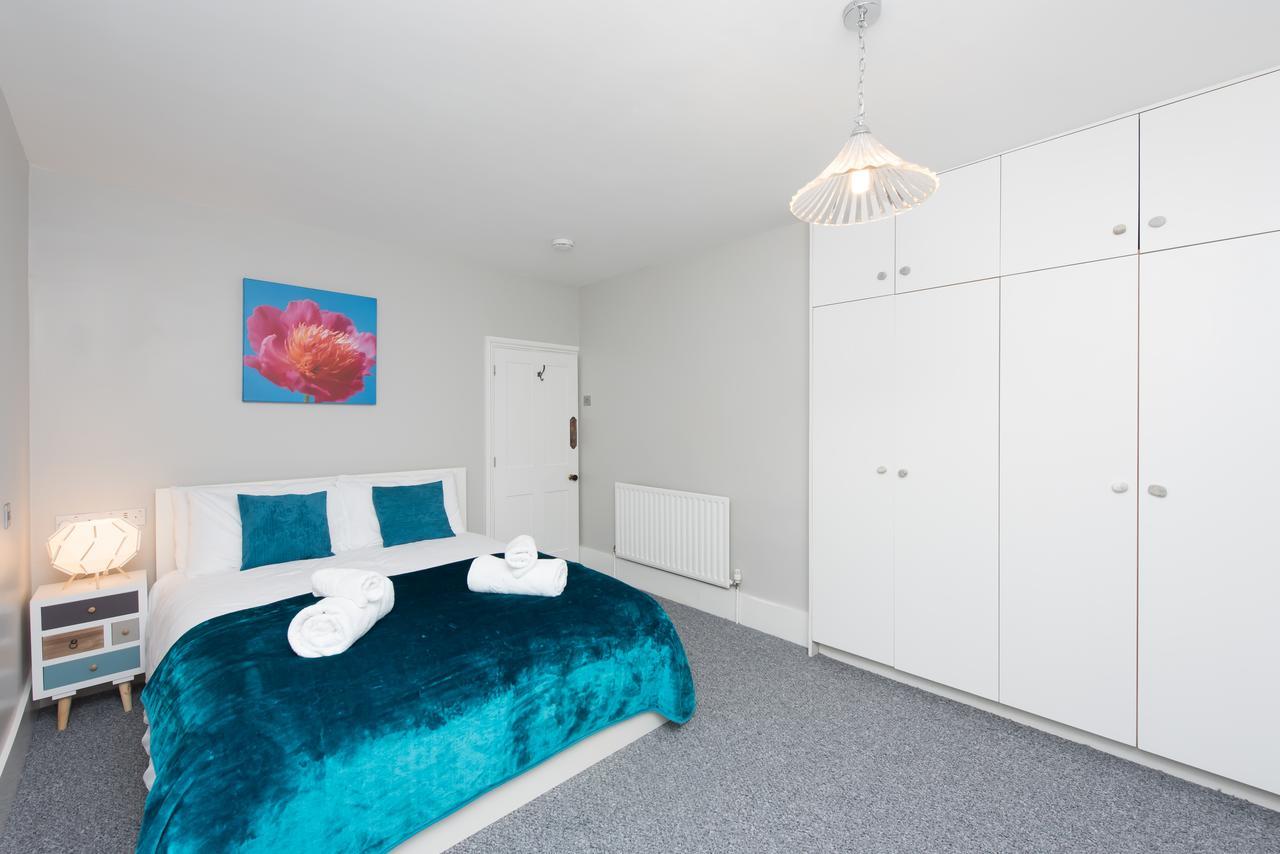 Sea Front Walk Apartment